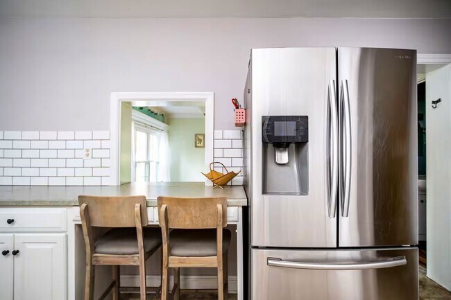 Building Photo - 149 Kready Ave