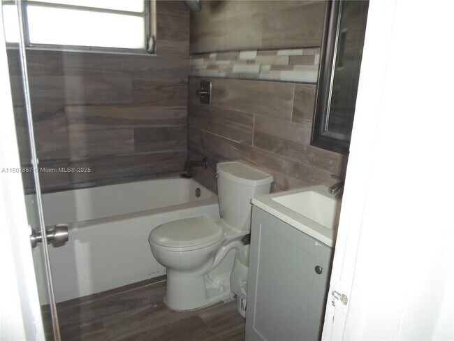 Building Photo - 60 NE 184th Terrace