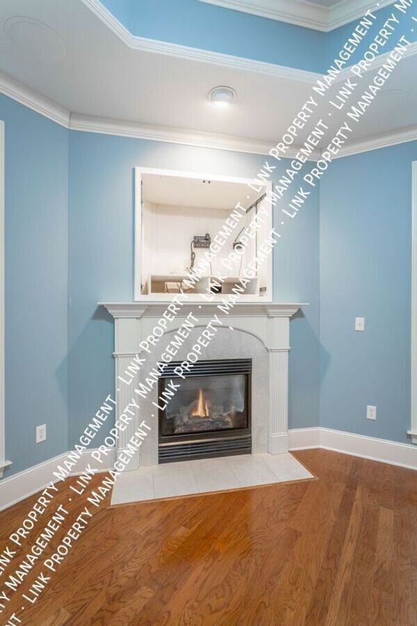 Building Photo - 7655 Lenox Trace Dr