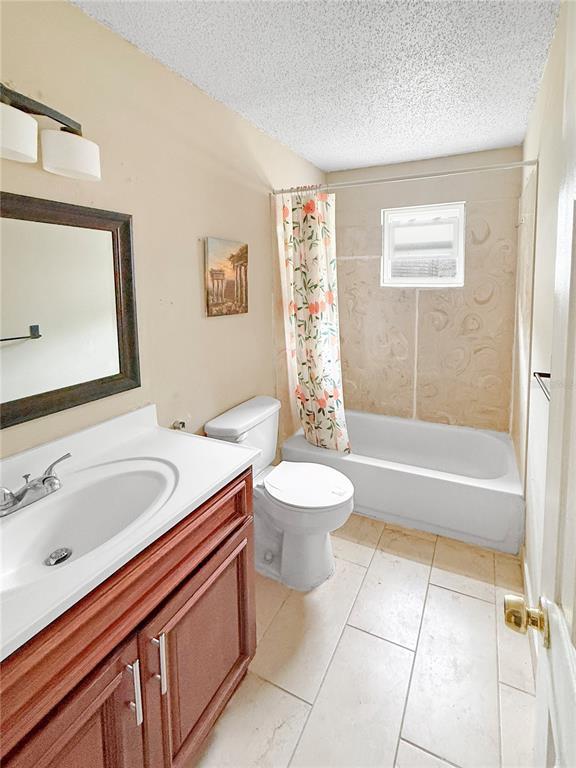 Building Photo - 257 S Fairbairn Dr