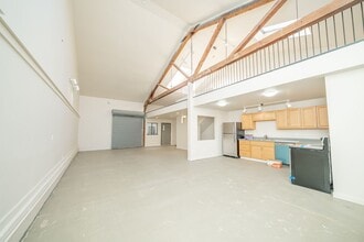 Building Photo - 1617 32nd St