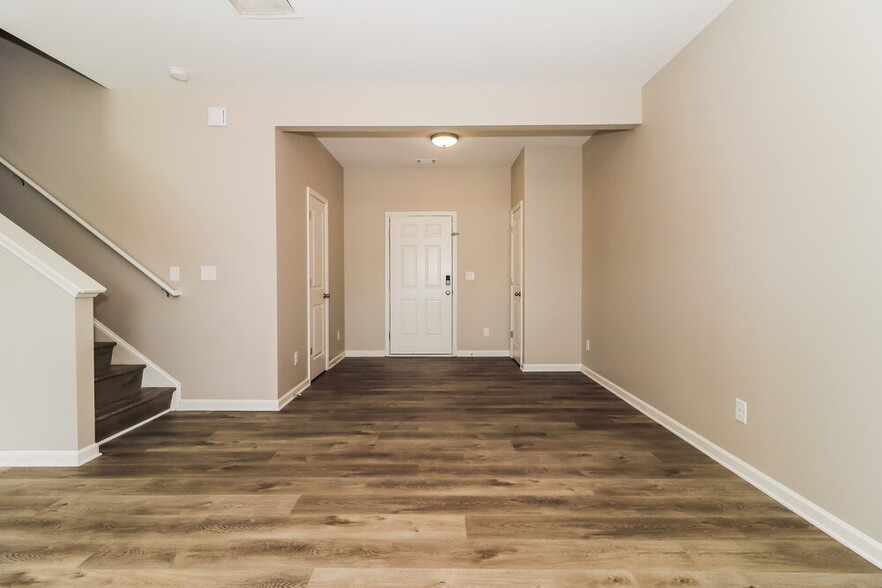 Building Photo - 129 Aberdeen Way