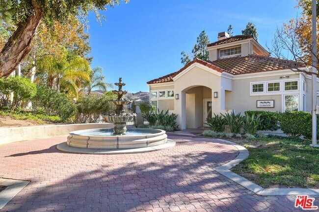 Building Photo - 4240 Lost Hills Rd