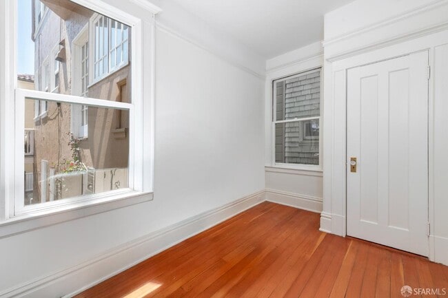 Building Photo - 3877 Jackson St