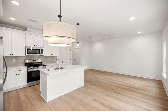 Building Photo - 1605 Beckett Blvd