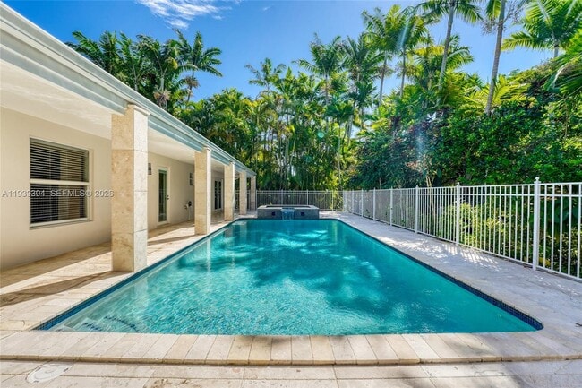 Building Photo - 10640 SW 61st Ave