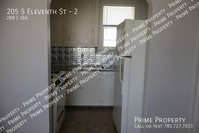 Building Photo - 205 S Eleventh St-2
