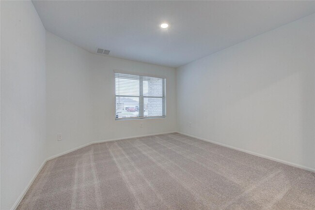 Building Photo - 310 Birch Blossom Path