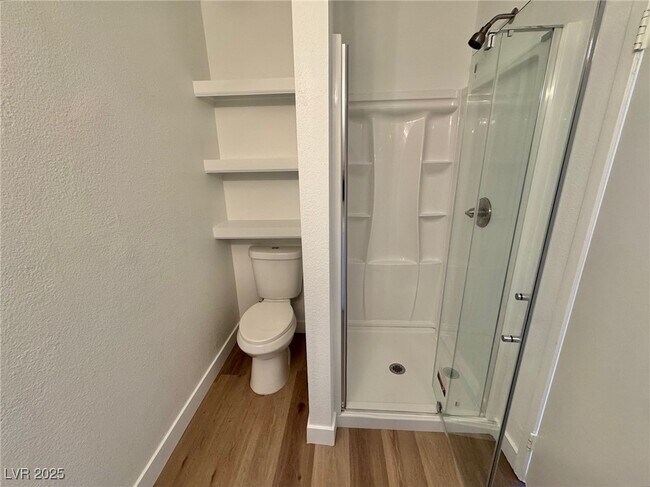 Building Photo - 1424 Santa Anita Dr