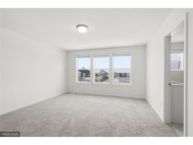 Building Photo - 9669 4th St Ln N