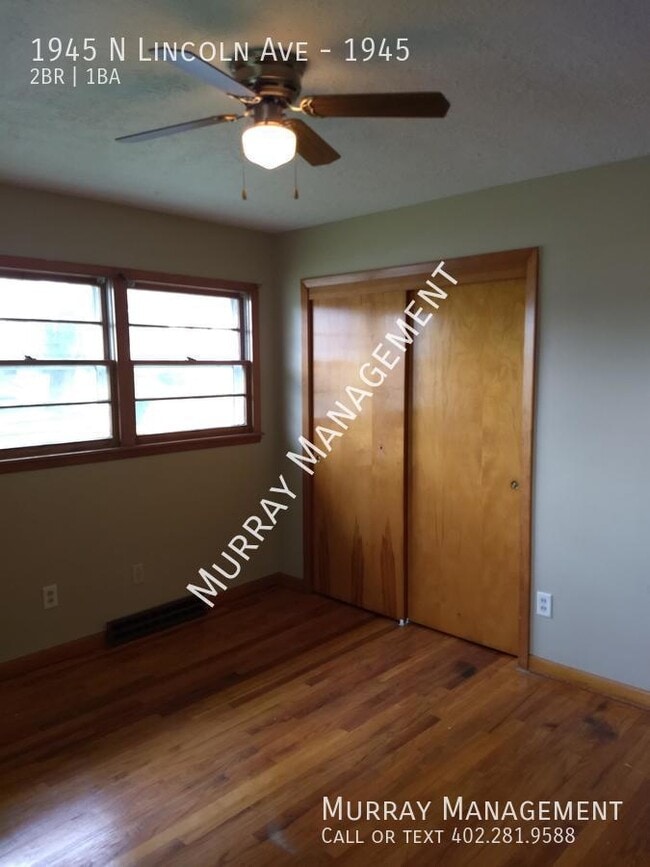 Building Photo - 1945 N Lincoln Ave