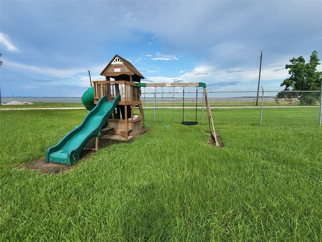 Building Photo - 30 Rdg Crk Dr