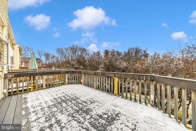 Building Photo - 19 Stonewall Ct