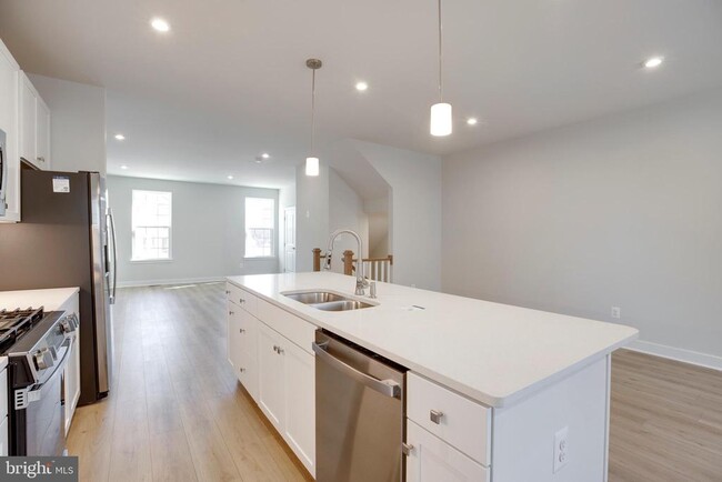Building Photo - 4504 Dandelion Lp