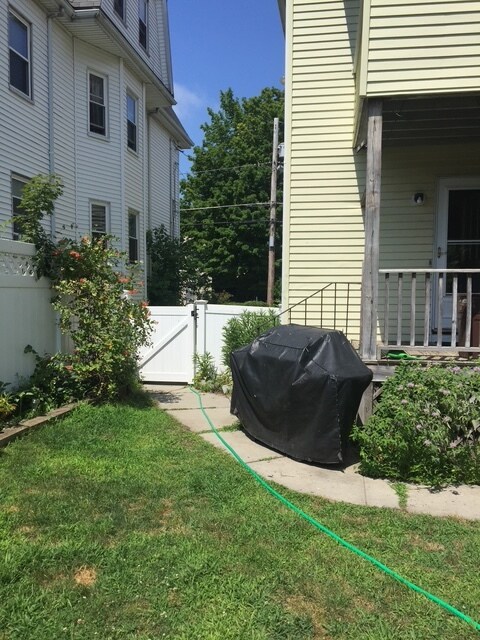 Building Photo - 84 North St