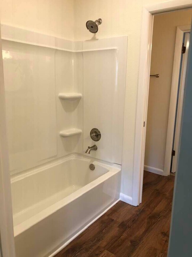 Building Photo - 2809 SE 17th St