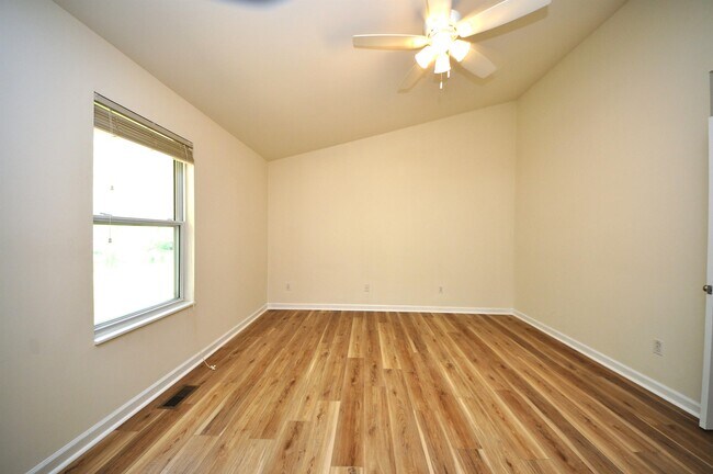 Building Photo - 49 Monterey Cypress Dr