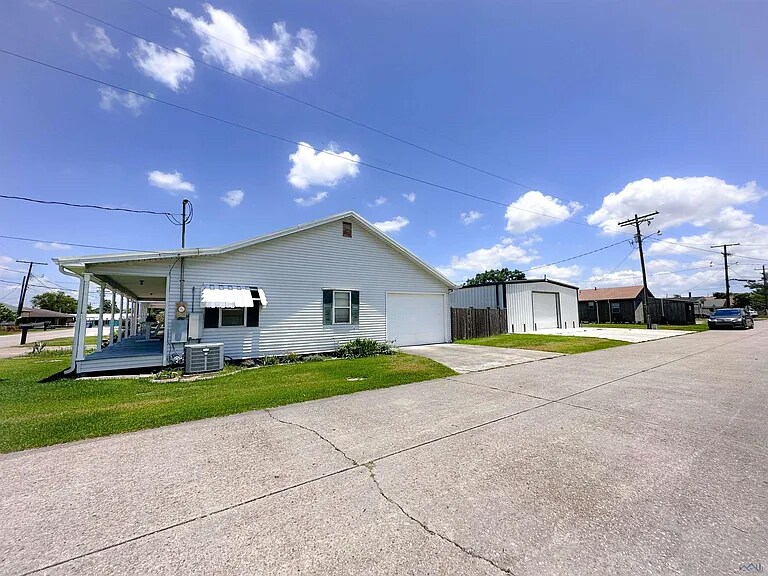Building Photo - 129 Grace St