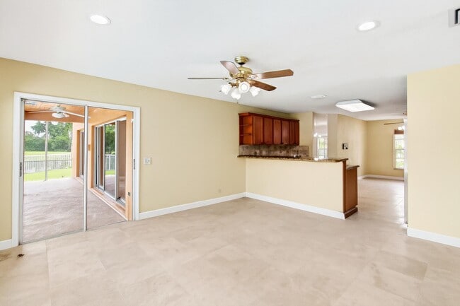 Building Photo - 10574 Wheelhouse Cir