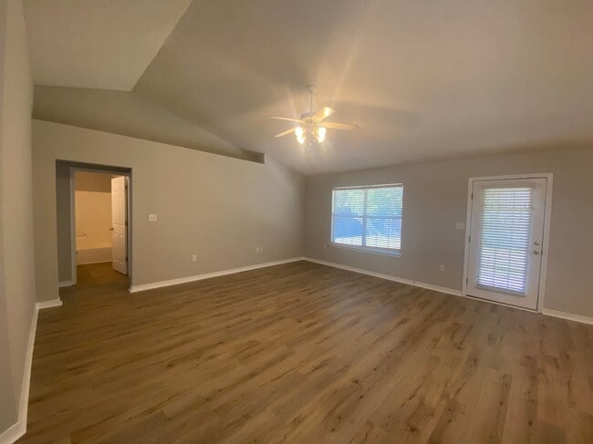 Building Photo - 9676 Parker Lake Cir