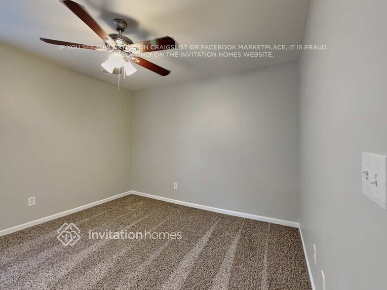 Building Photo - 4004 Flat Sedge Ln