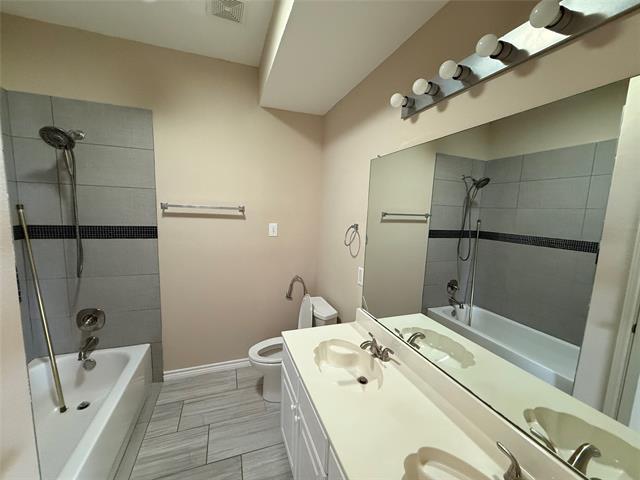 Building Photo - 3425 Marsalis Ln