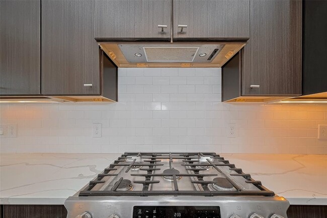 Building Photo - 1305 Laird St