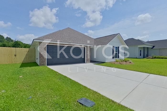 Building Photo - 13709 Pinyon Dr