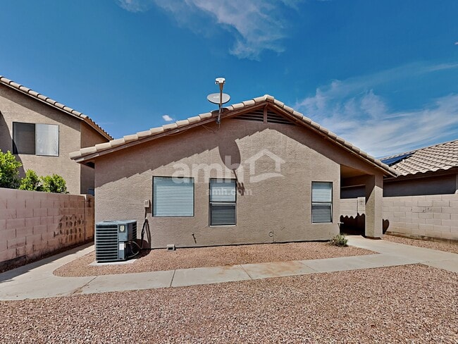 Building Photo - 3237 E Blackhawk Dr