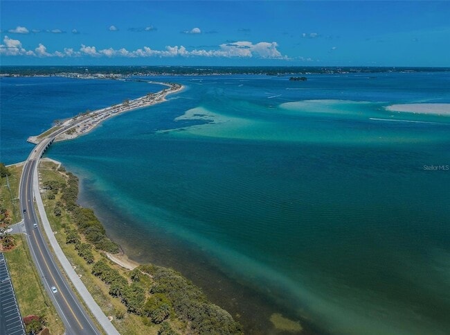 Building Photo - 1502 Cottonwood Terrace