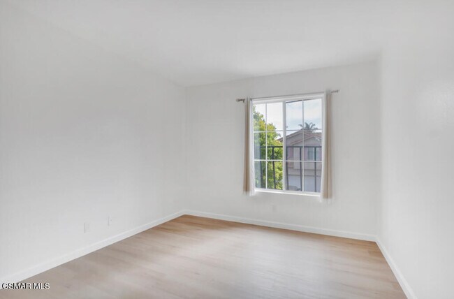 Building Photo - 663 Avenida Magdalena