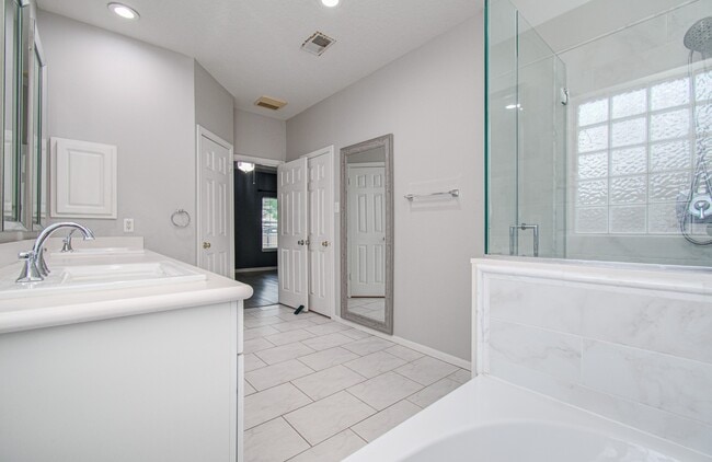 Building Photo - 3631 Sunset Meadows Dr