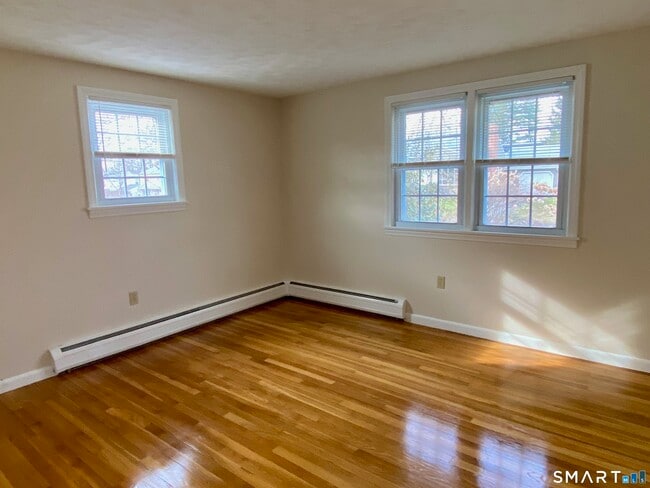 Building Photo - 31 Gordon Ave