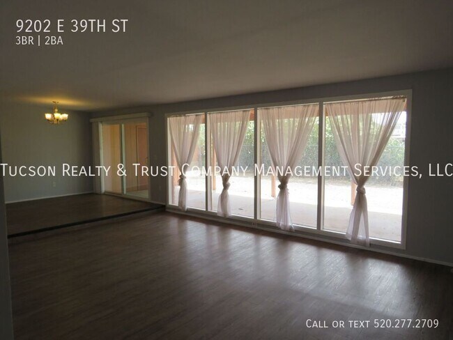 Building Photo - 9202 E 39th St