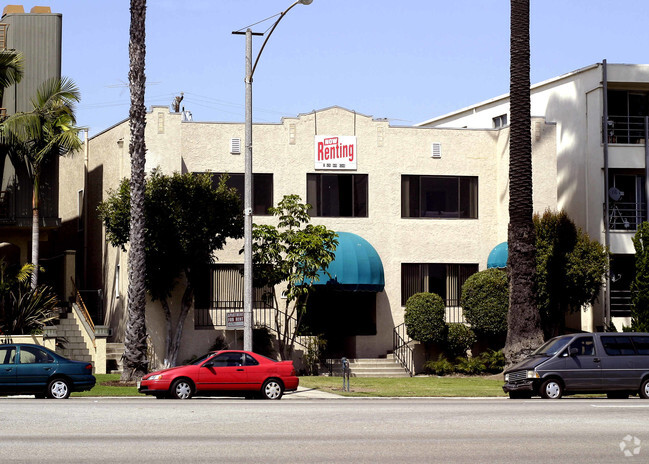 Primary Photo - SeaGlass Apartments