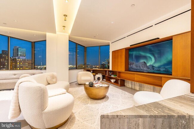 Building Photo - 210 W Rittenhouse Square