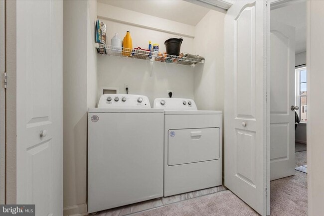 Building Photo - 35 Mengel Rd