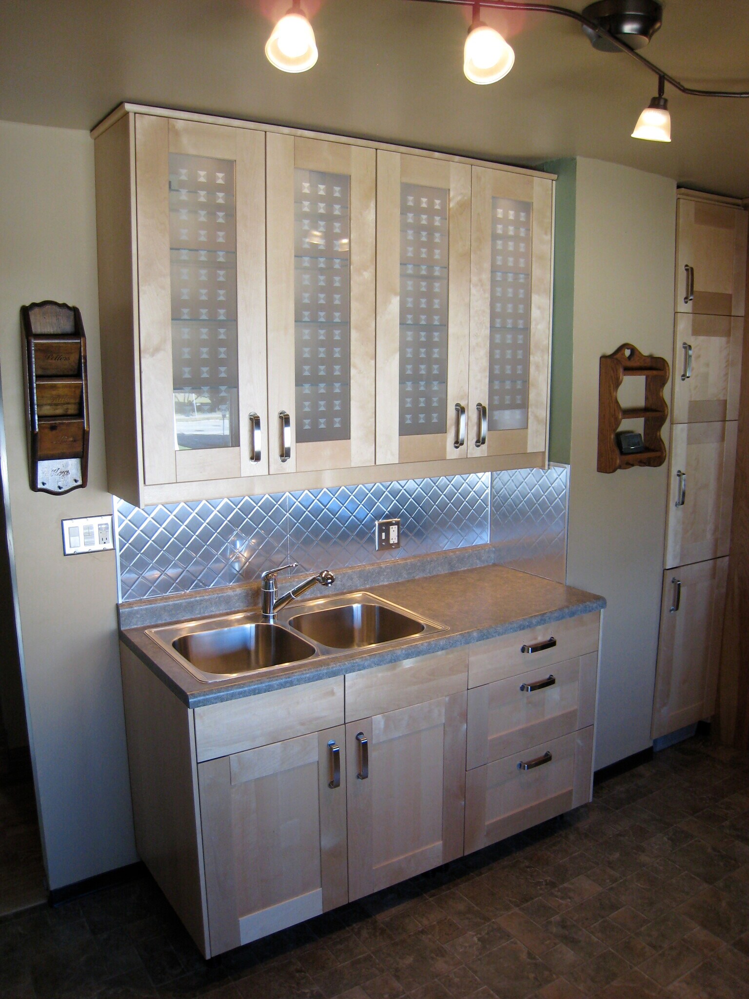 Kitchen - 314 3rd Ave SE