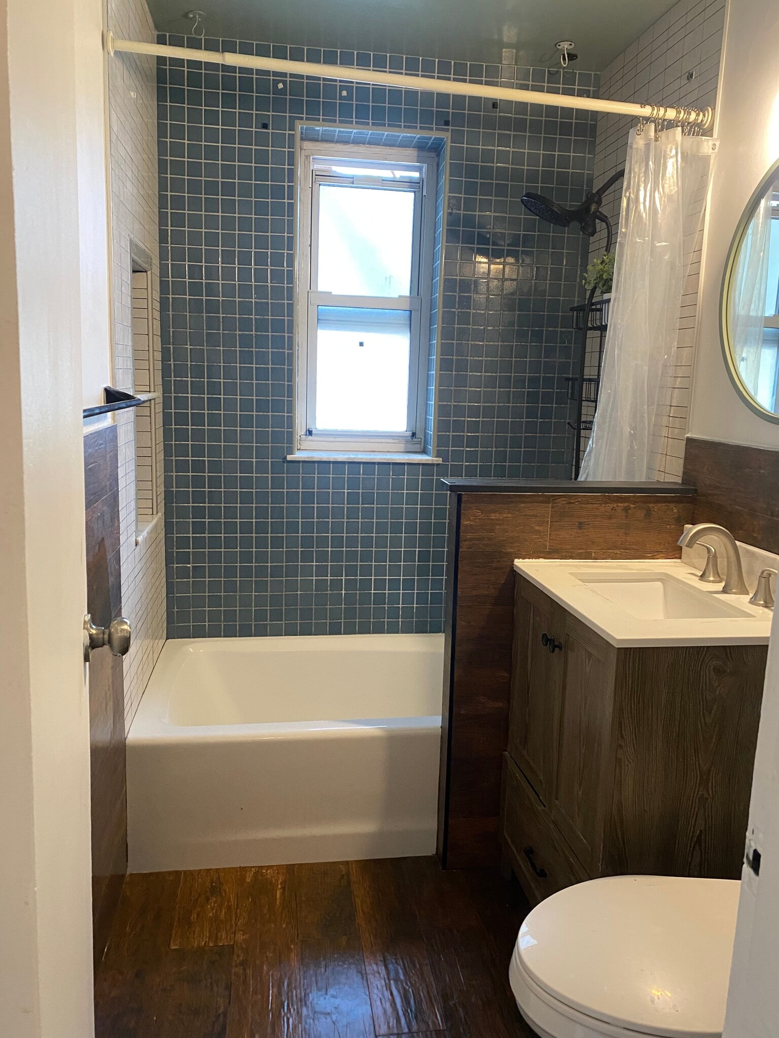 Building Photo - 3065 Sedgwick Ave