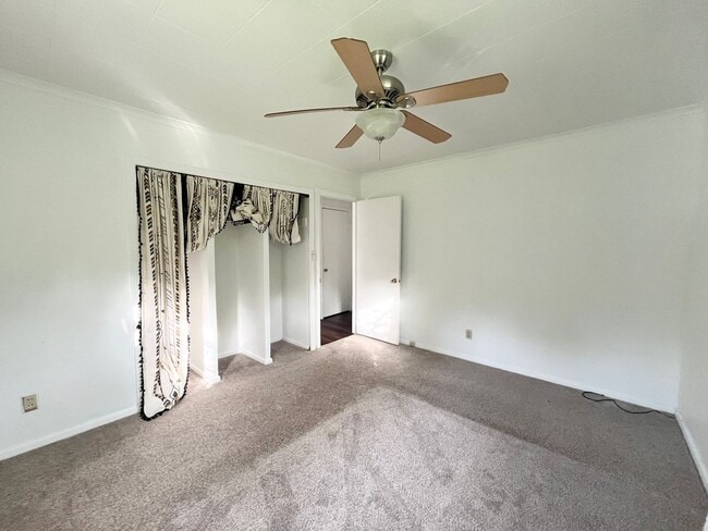 Building Photo - 1619 Midgett Dr
