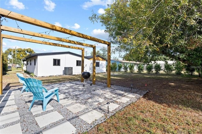 Building Photo - 4412 W Trilby Ave