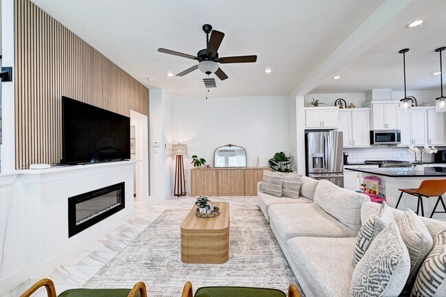 Building Photo - 1523 Cathedral Bend Drive