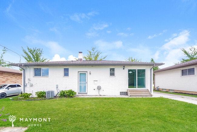 Building Photo - 1208 Galaxy Dr