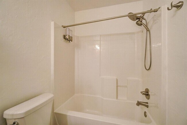 Building Photo - 408 Cherokee Gate Dr