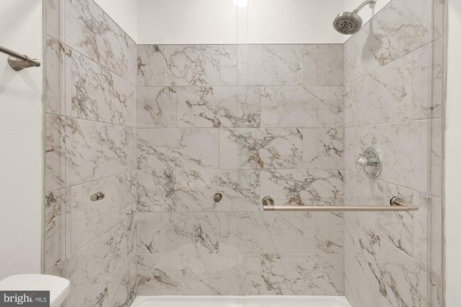 Building Photo - 8730 Ewing Dr