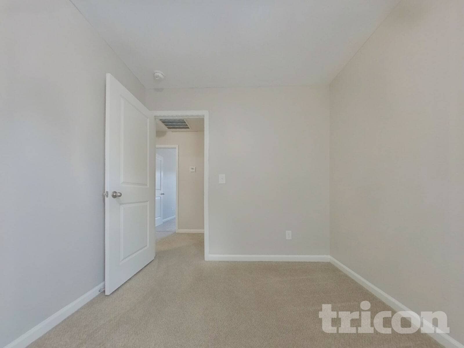 Building Photo - 14 Glenwood Springs Ct