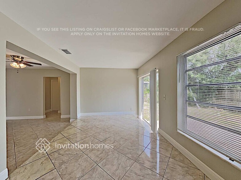 Building Photo - 7936 Miramar Pkwy
