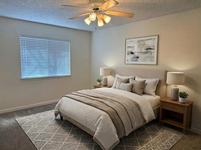 Building Photo - 11705 Cherokee St