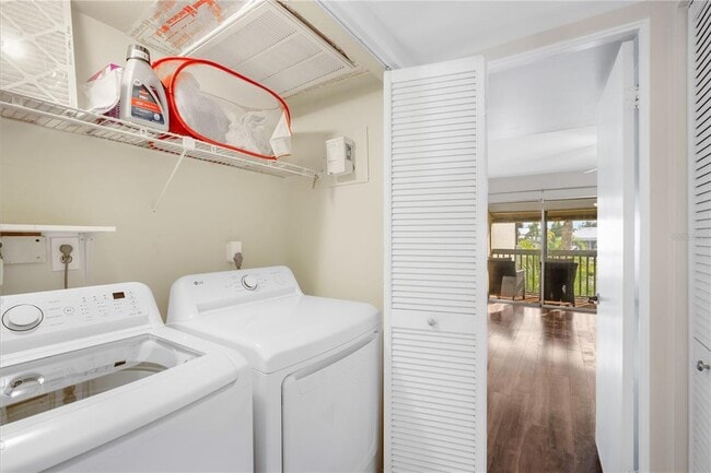 Building Photo - 1028 Apollo Beach Blvd