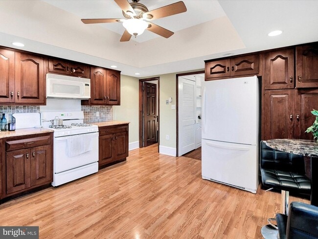 Building Photo - 3 Bells Mill Rd